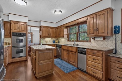 Welcome to this charming Tudor-style home in the Fianna Hills - photo 7