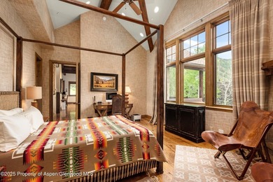 Welcome to The Silver Pine, an elegant mountain retreat just 1.2 - photo 20
