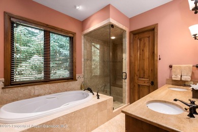 Welcome to The Silver Pine, an elegant mountain retreat just 1.2 - photo 21
