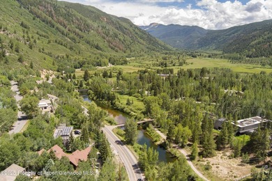 Welcome to The Silver Pine, an elegant mountain retreat just 1.2 - photo 38