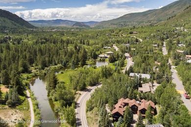 Welcome to The Silver Pine, an elegant mountain retreat just 1.2 - photo 39