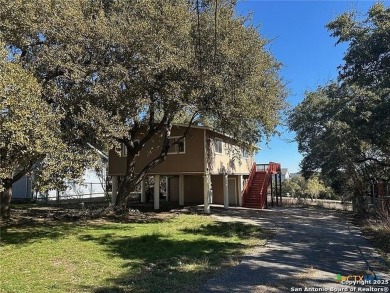 Lake Home For Sale in Canyon Lake, Texas