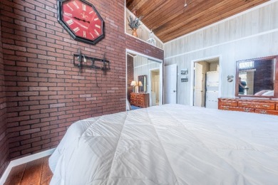 Waterfront, Central location & Rental friendly Neighborhood! - photo 24