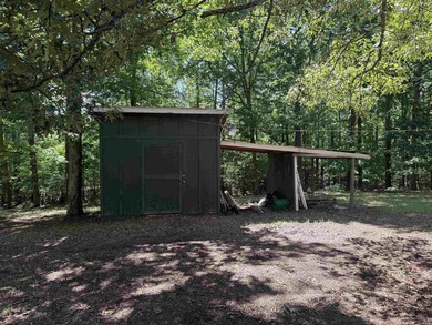 Looking for peaceful country living with lots of space? Or a - photo 17