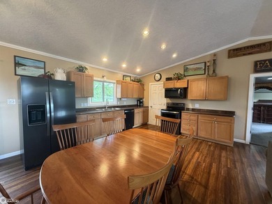 Exceptional Southern Iowa recreational retreat on Lake Rathbun's - photo 19
