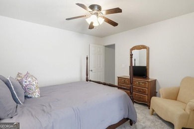 No showings until August. Looking for space, functionality, and - photo 35