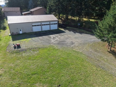 2+ acres of private country living with well and septic. Large - photo 4