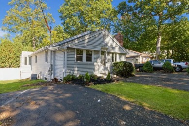 Lake Pocotopaug Home Sale Pending in East Hampton Connecticut
