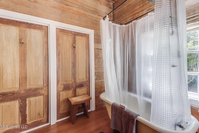 The Oldest Home in Woolmarket | Historic Riverfront Estate | 2+ - photo 14