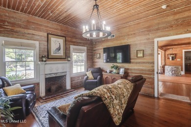 The Oldest Home in Woolmarket | Historic Riverfront Estate | 2+ - photo 16