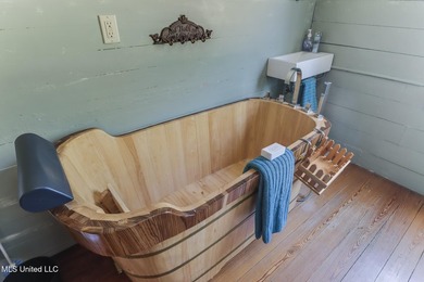 The Oldest Home in Woolmarket | Historic Riverfront Estate | 2+ - photo 19