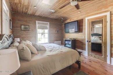 The Oldest Home in Woolmarket | Historic Riverfront Estate | 2+ - photo 27