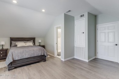 The Oldest Home in Woolmarket | Historic Riverfront Estate | 2+ - photo 37