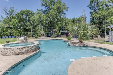 The Oldest Home in Woolmarket | Historic Riverfront Estate | 2+ - photo 44