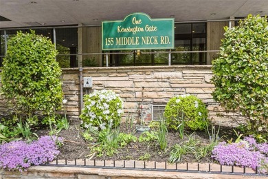 Elegant, pristine, and spacious 2-bedroom, renovated 2.5-bath - photo 2