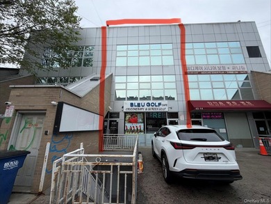 This premier mixed-use elevator building in the heart of - photo 1