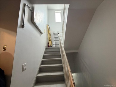 This premier mixed-use elevator building in the heart of - photo 9
