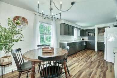 RANCH LIVING... WITH ROOM TO SPREAD OUT! Offering more space and - photo 10
