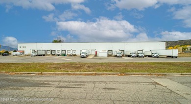 Approx. 27,461 Dock High Building on approx. 2.39 Acres. Core - photo 3