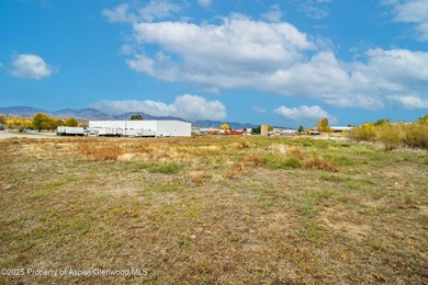 Approx. 27,461 Dock High Building on approx. 2.39 Acres. Core - photo 4
