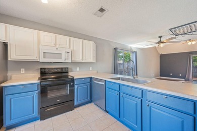 Discover the perfect combination of comfort and coastal living - photo 5