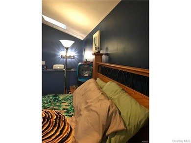 Majestic LEGAL duplex on a tree lined quiet street in Soundview - photo 17