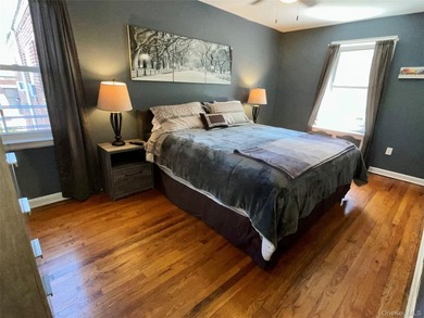 Beautiful and spacious 2 bedroom upper co-op was just painted - photo 10