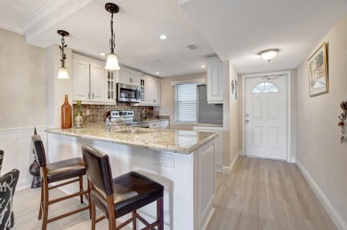 Lake Condo For Sale in Boca Raton, Florida
