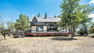 Discover a truly rare Nevada riverfront retreat - a majestic - photo 31