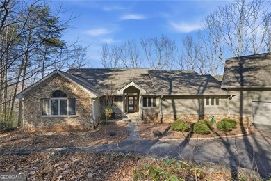 Enjoy refined mountain living with expansive, uninterrupted - photo 1