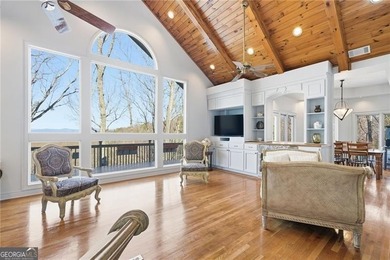 Enjoy refined mountain living with expansive, uninterrupted - photo 7