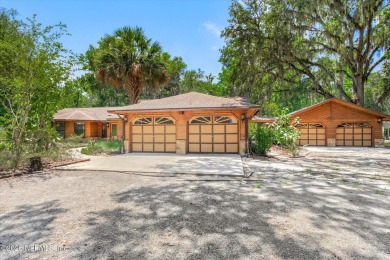Lake Home For Sale in East Palatka, Florida