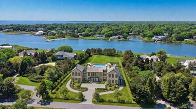 Positioned along a prime stretch of Moriches Bay, 11 Pine Tree - photo 3