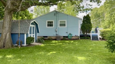 Welcome to this well maintained ranch offering comfort - photo 15