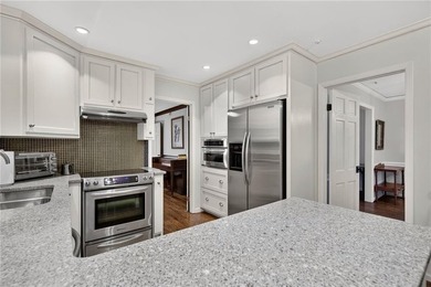 Incredible opportunity in sought-after Hampton Hall, ideally - photo 10