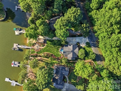 Experience luxury lakefront living in this extraordinary 3BR, 3 - photo 3