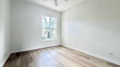 NEW ROOF 2024!! Beautifully maintained 3-bedroom + den, 2-bath - photo 15