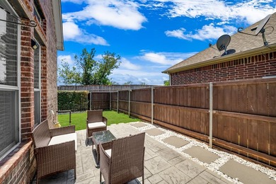 Beautifully updated and move-in ready, this spacious 2 story - photo 29