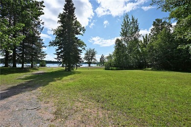 Level Lake Namakagon lot with low elevation and South / Western - photo 4