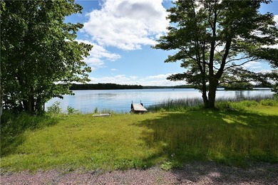 Level Lake Namakagon lot with low elevation and South / Western - photo 5
