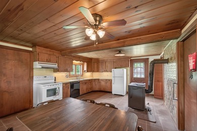 Lovely 1800s vintage dairy farm on 100+ acres in the heart of - photo 8