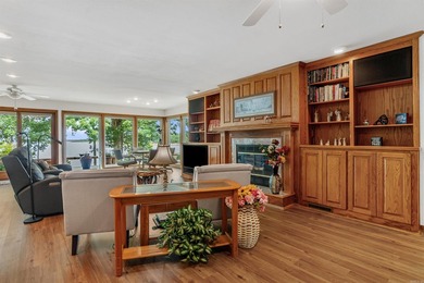 Lakefront Home on Greers Ferry Lake !! Beautiful view of the - photo 16