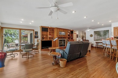 Lakefront Home on Greers Ferry Lake !! Beautiful view of the - photo 18