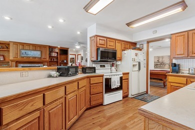 Lakefront Home on Greers Ferry Lake !! Beautiful view of the - photo 21