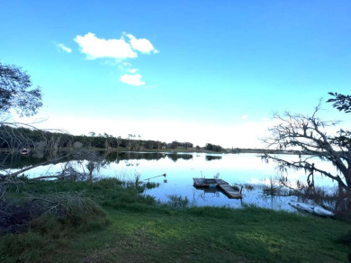 Lake Buffum Lot For Sale in Alturas Florida