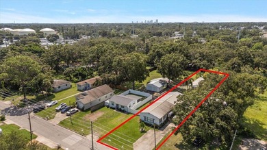 Under contract-accepting backup offers. High & Dry, no flood - photo 2
