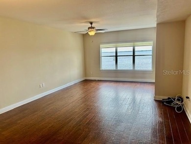 Welcome to the rare opportunity to live in the beautiful Gateway - photo 5