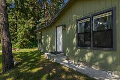 Charming and affordable single-level home in the heart of - photo 1