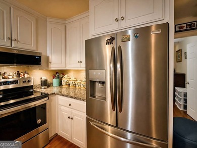This great Lake Hartwell cottage is located near the Paynes - photo 3