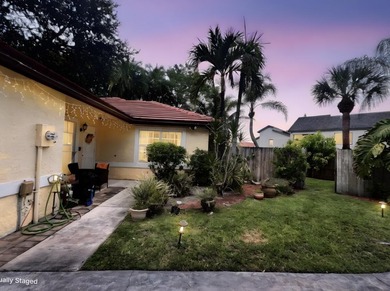 Lake Wellington Home For Sale in Wellington Florida